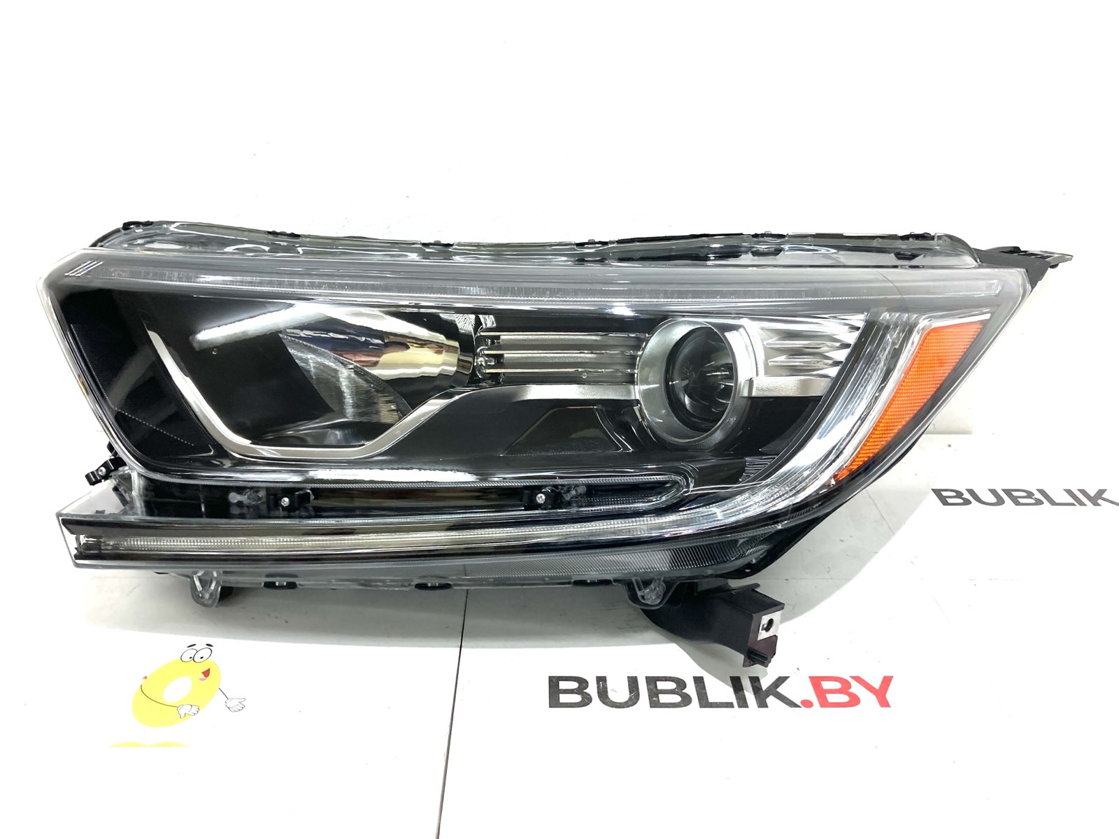 Фара левая галоген с LED